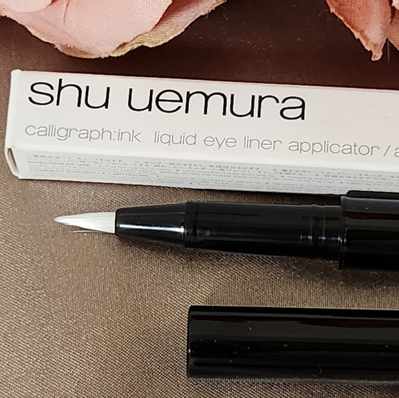 shu uemura calligraphy:ink liquid eye liner applicator - Picture 3 of 3